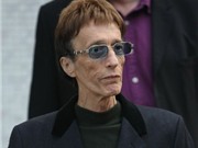 Bóng đá anh, ngoại hạng anh, lịch thi đấu euro 2012, Những ngày tháng cuối cùng của Robin Gibb   